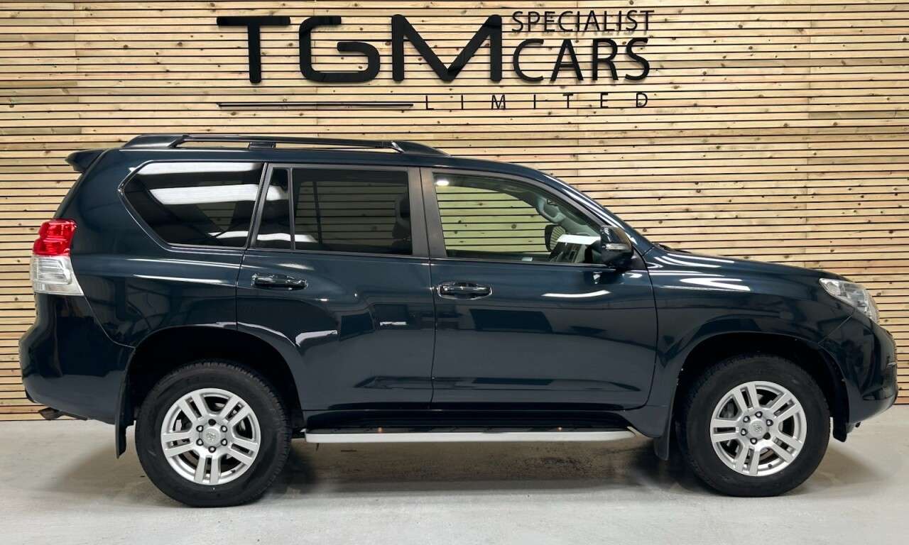 2012 TOYOTA LAND CRUISER 2012 TOYOTA LAND CRUISER