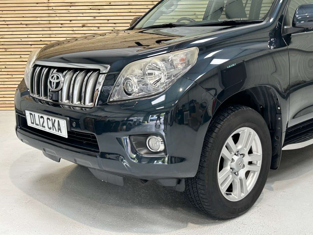 2012 TOYOTA LAND CRUISER 2012 TOYOTA LAND CRUISER