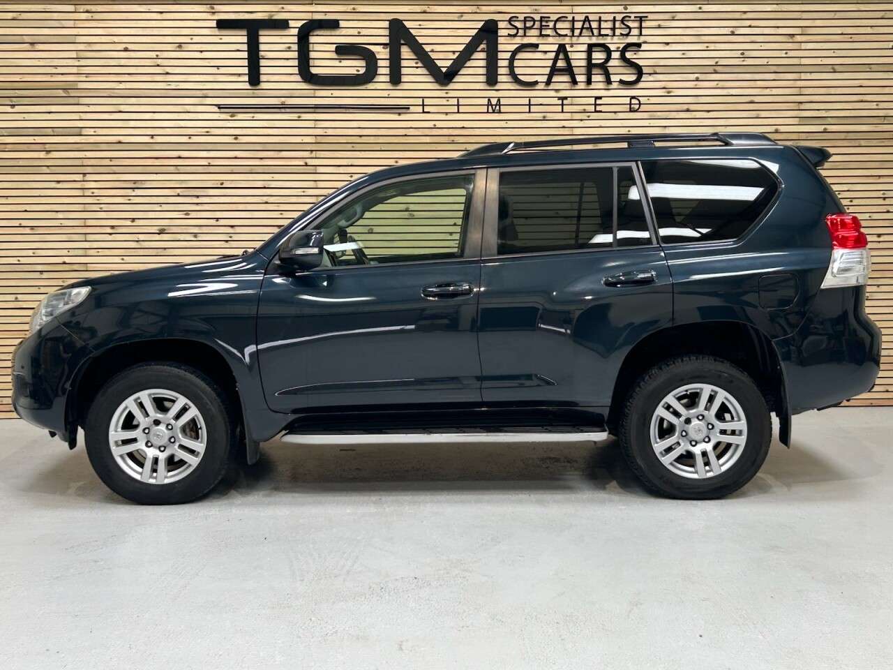 2012 TOYOTA LAND CRUISER 2012 TOYOTA LAND CRUISER