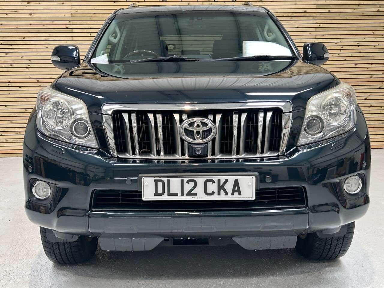 2012 TOYOTA LAND CRUISER 2012 TOYOTA LAND CRUISER