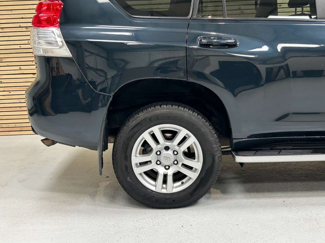 2012 TOYOTA LAND CRUISER 2012 TOYOTA LAND CRUISER