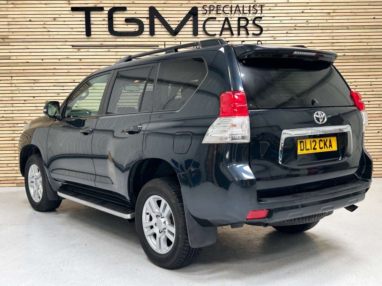 2012 TOYOTA LAND CRUISER 2012 TOYOTA LAND CRUISER