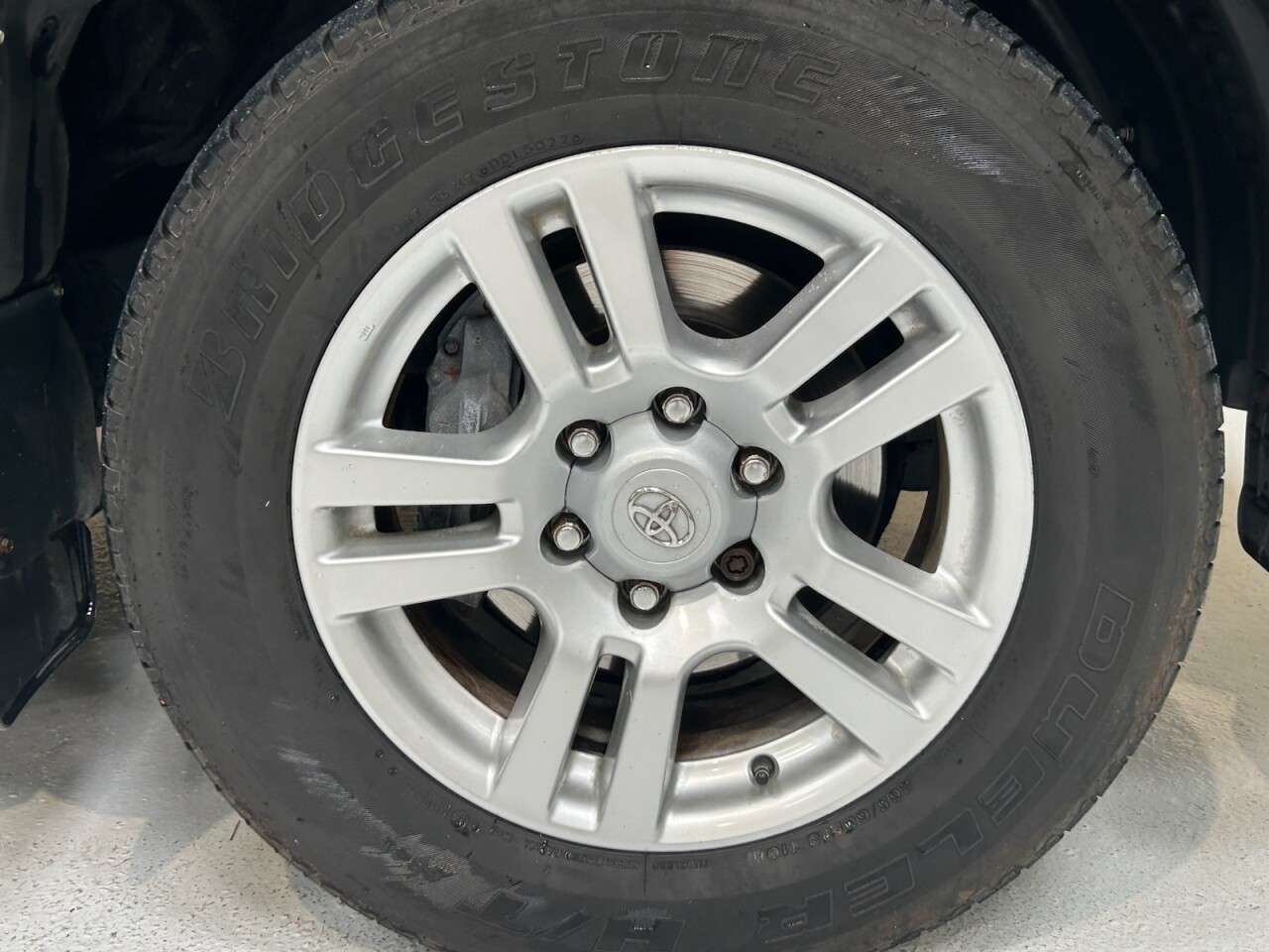 2012 TOYOTA LAND CRUISER 2012 TOYOTA LAND CRUISER