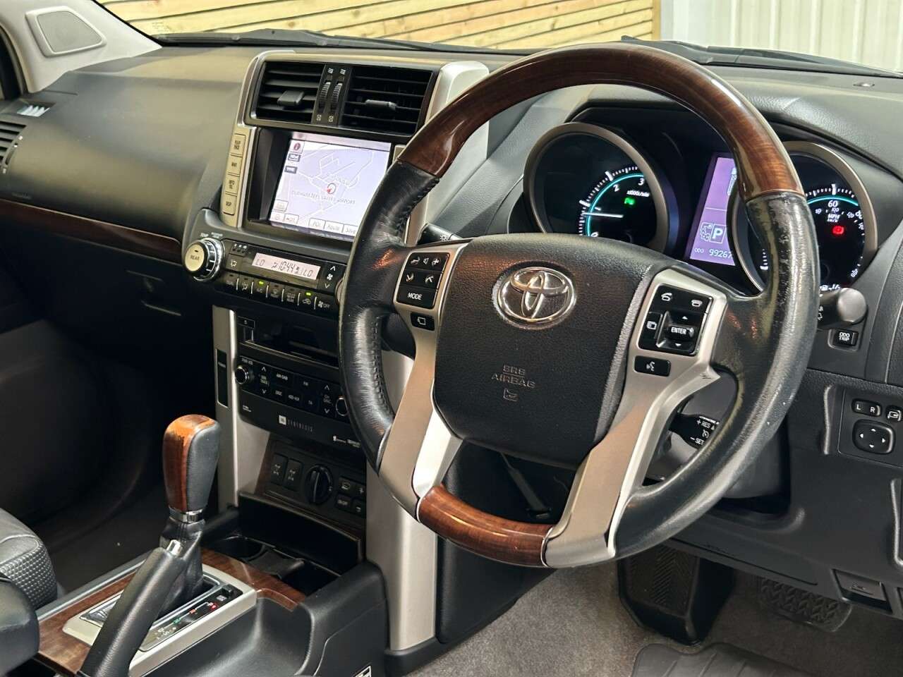 2012 TOYOTA LAND CRUISER 2012 TOYOTA LAND CRUISER