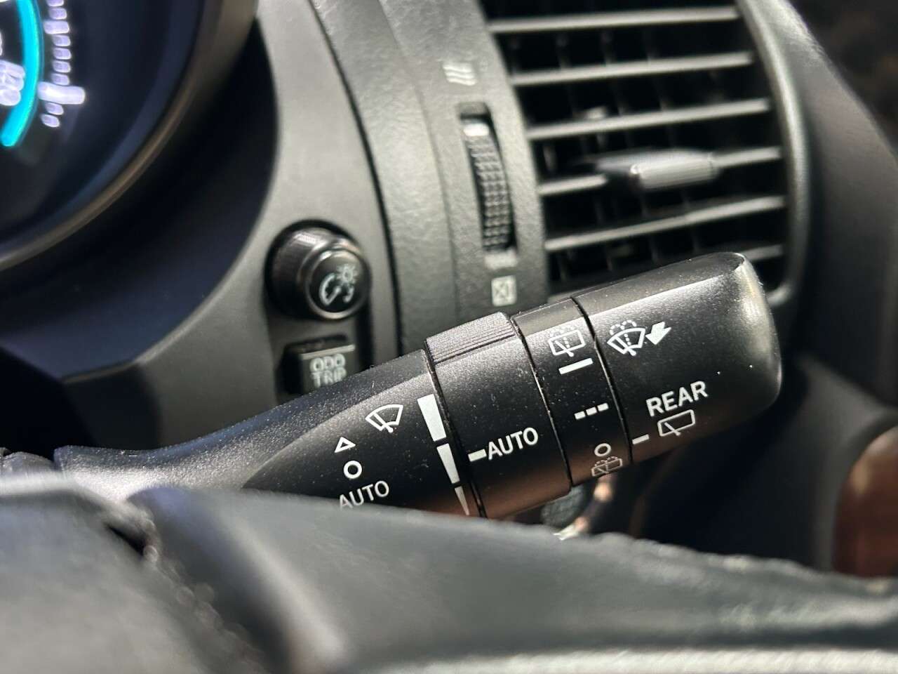 2012 TOYOTA LAND CRUISER 2012 TOYOTA LAND CRUISER