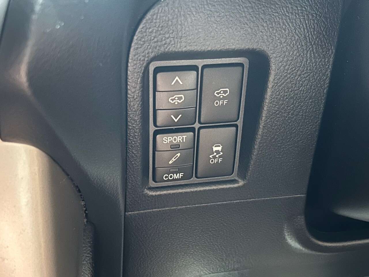 2012 TOYOTA LAND CRUISER 2012 TOYOTA LAND CRUISER