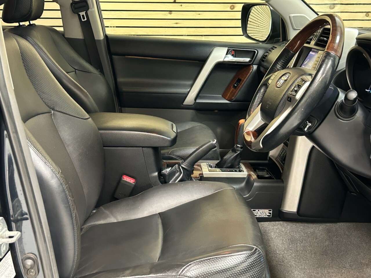 2012 TOYOTA LAND CRUISER 2012 TOYOTA LAND CRUISER