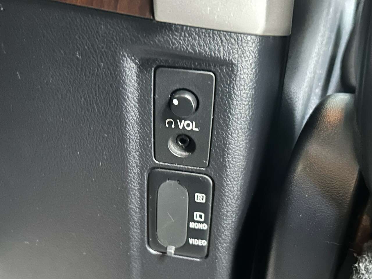 2012 TOYOTA LAND CRUISER 2012 TOYOTA LAND CRUISER