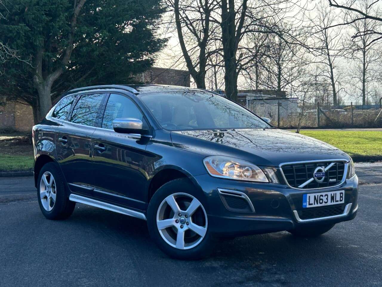 A 2013 VOLVO XC60 2.4 D5 R-Design Nav SUV 5dr Diesel Geartronic AWD Euro 5 (215 ps) 2 Owners, A 2013 VOLVO XC60 2.4 D5 R-Design Nav SUV 5dr Diesel Geartronic AWD Euro 5 (215 ps) 2 Owners,