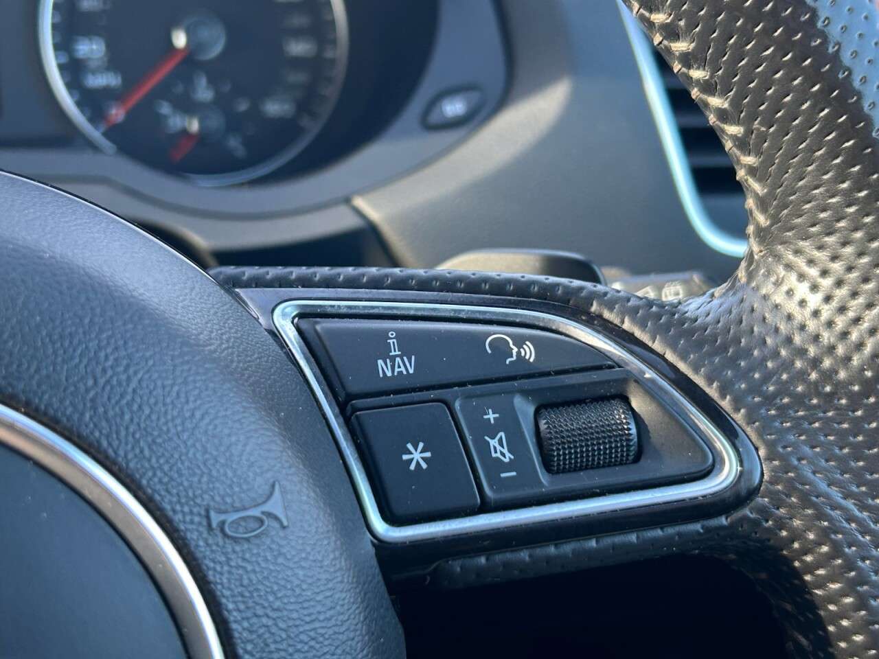 2014 AUDI Q3 2014 AUDI Q3