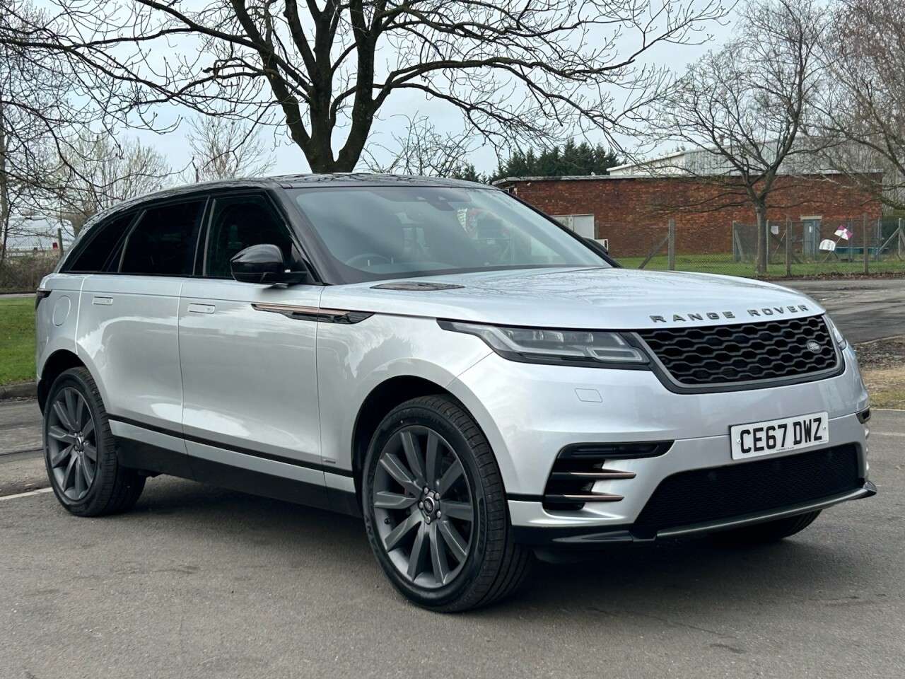 2017 LAND ROVER RANGE ROVER VELAR 2017 LAND ROVER RANGE ROVER VELAR