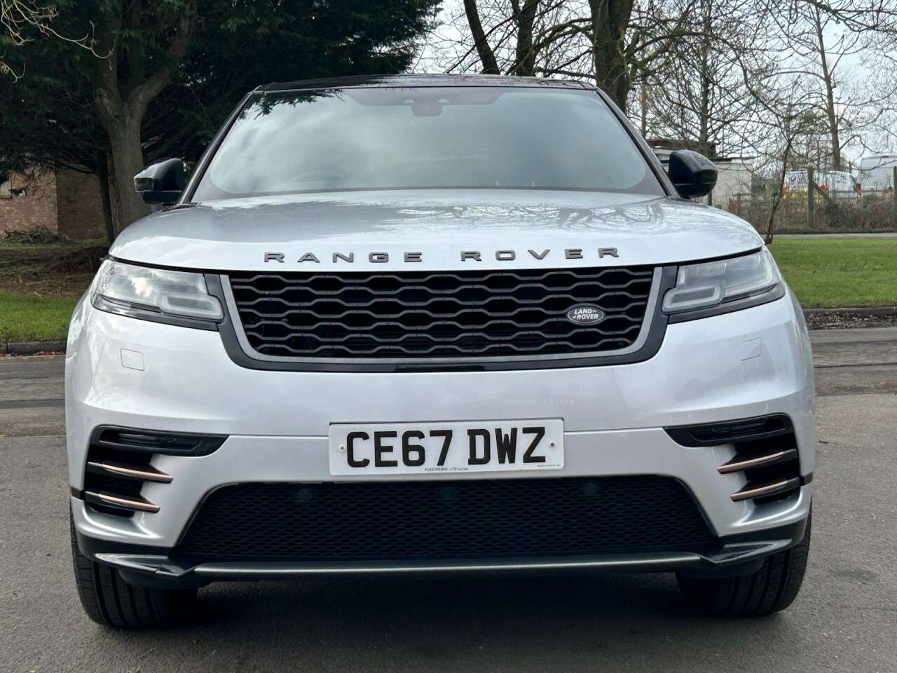 2017 LAND ROVER RANGE ROVER VELAR 2017 LAND ROVER RANGE ROVER VELAR