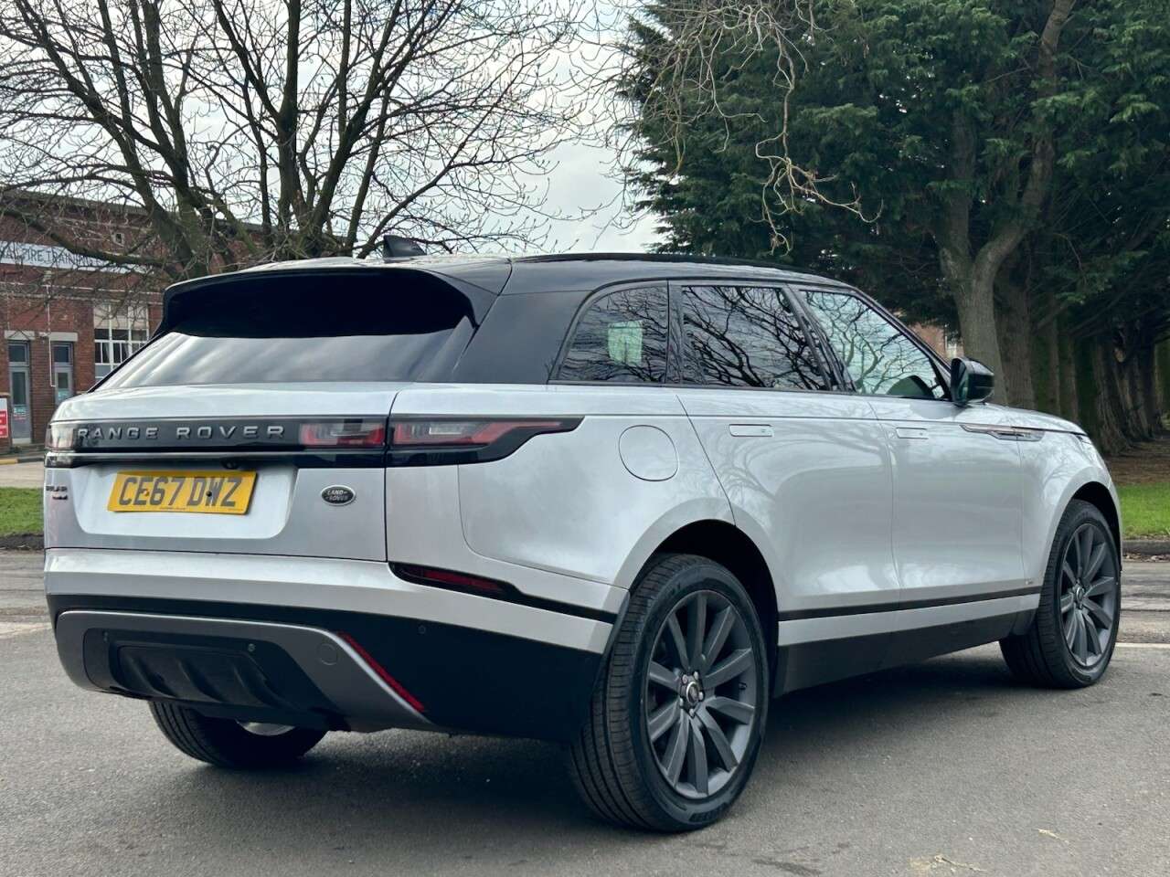 2017 LAND ROVER RANGE ROVER VELAR 2017 LAND ROVER RANGE ROVER VELAR