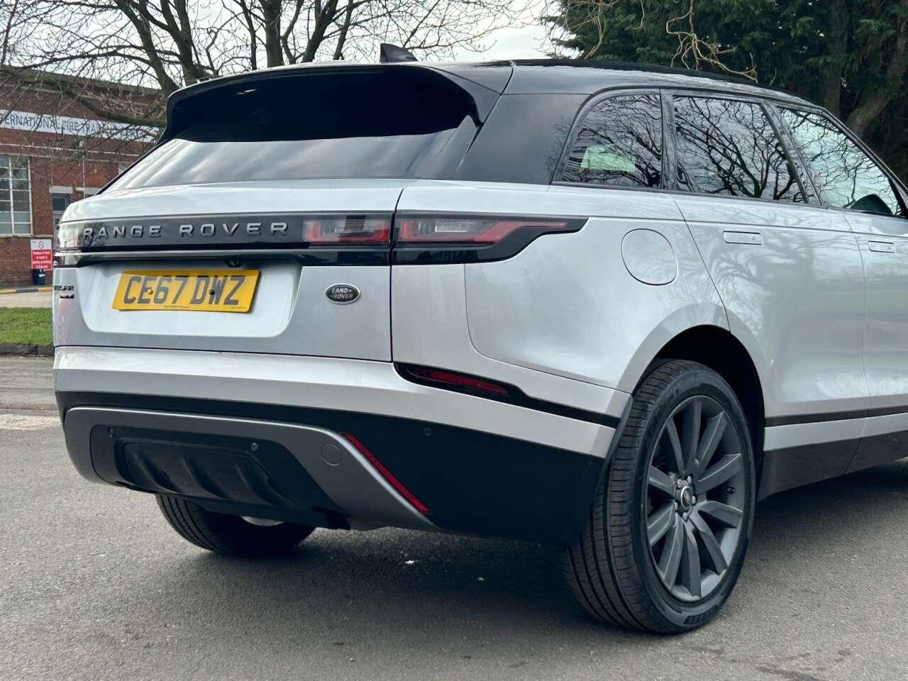 2017 LAND ROVER RANGE ROVER VELAR 2017 LAND ROVER RANGE ROVER VELAR