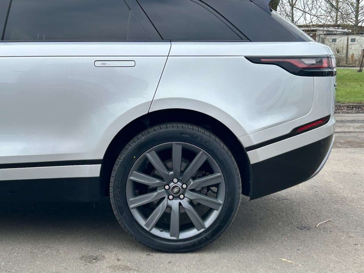 2017 LAND ROVER RANGE ROVER VELAR 2017 LAND ROVER RANGE ROVER VELAR