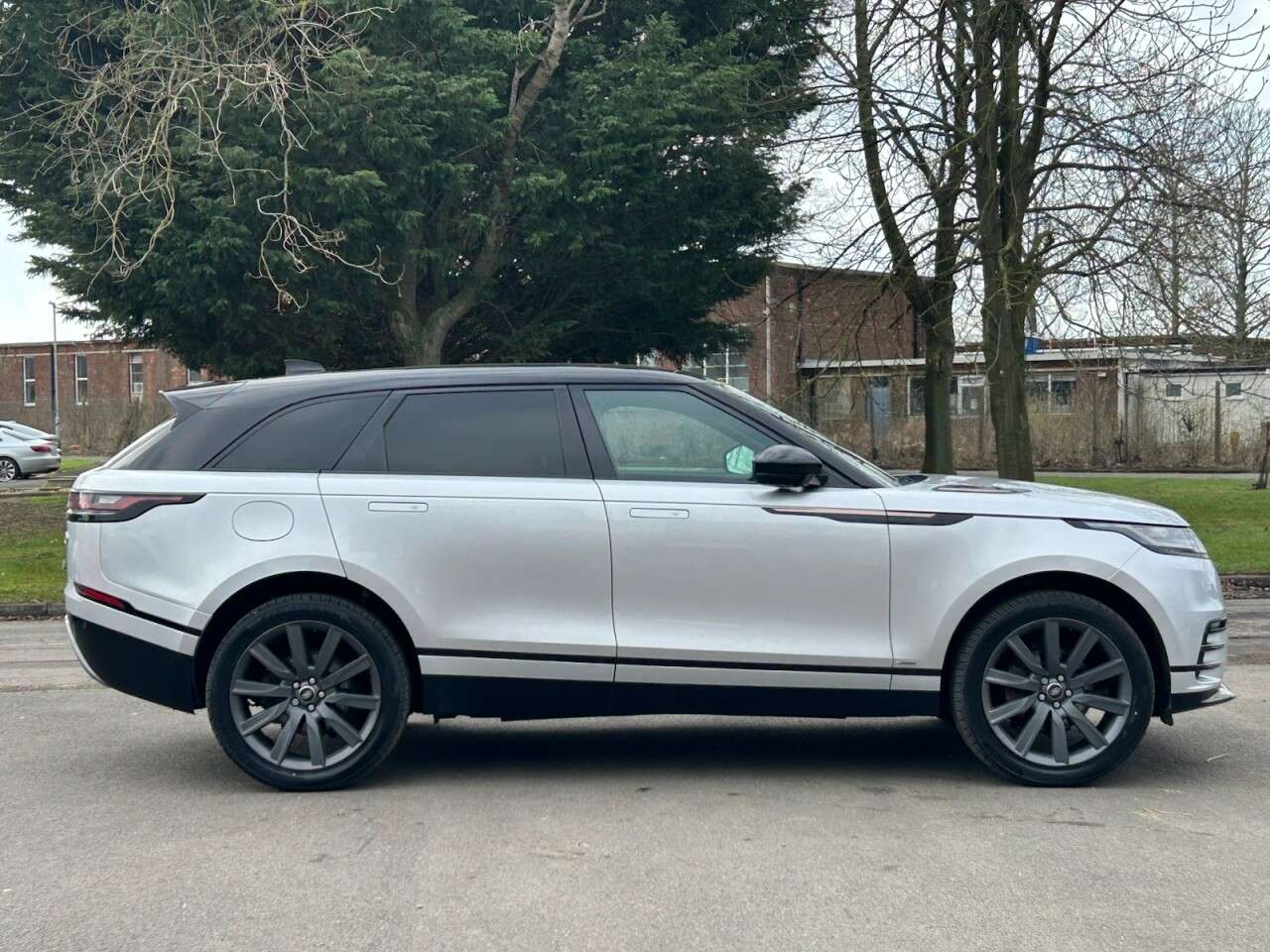 2017 LAND ROVER RANGE ROVER VELAR 2017 LAND ROVER RANGE ROVER VELAR