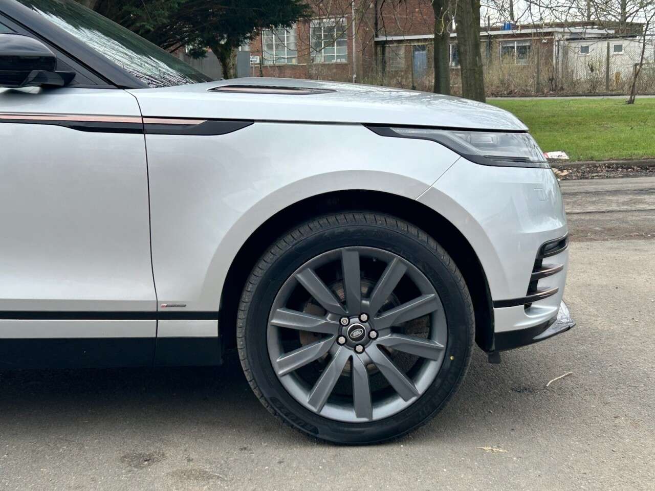 2017 LAND ROVER RANGE ROVER VELAR 2017 LAND ROVER RANGE ROVER VELAR