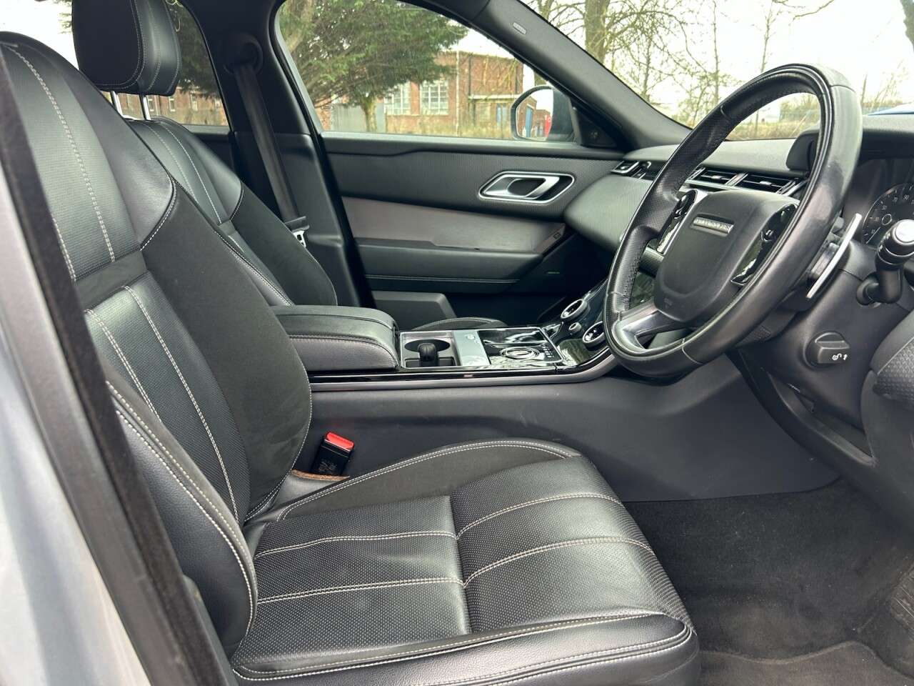 2017 LAND ROVER RANGE ROVER VELAR 2017 LAND ROVER RANGE ROVER VELAR