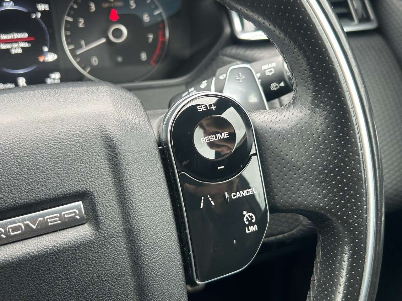 2017 LAND ROVER RANGE ROVER VELAR 2017 LAND ROVER RANGE ROVER VELAR