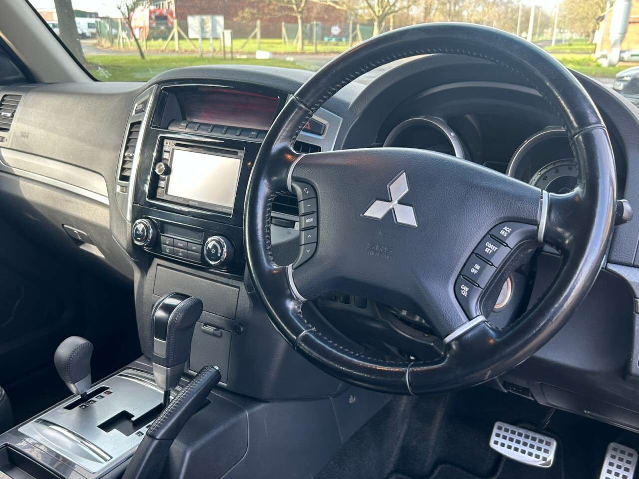 2015 MITSUBISHI SHOGUN 2015 MITSUBISHI SHOGUN