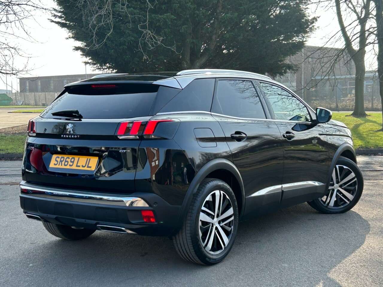 A 2019 PEUGEOT 3008 2.0 BlueHDi GT SUV 5dr Diesel EAT Euro 6 (s/s) (180 ps) A 2019 PEUGEOT 3008 2.0 BlueHDi GT SUV 5dr Diesel EAT Euro 6 (s/s) (180 ps)