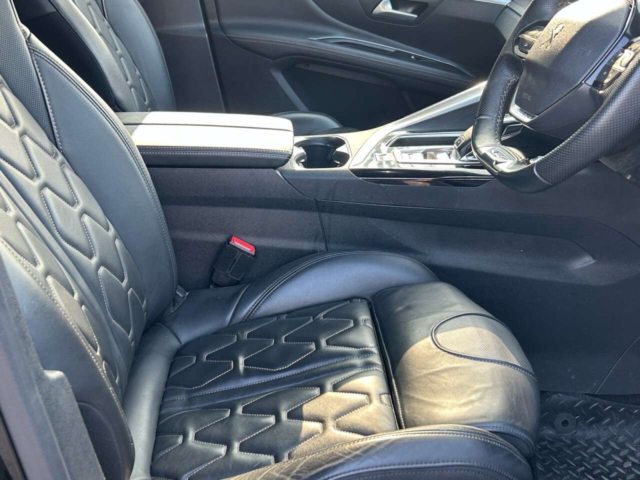 2019 PEUGEOT 3008 2019 PEUGEOT 3008