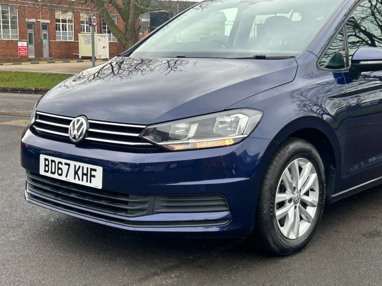 2017 VOLKSWAGEN TOURAN 2017 VOLKSWAGEN TOURAN