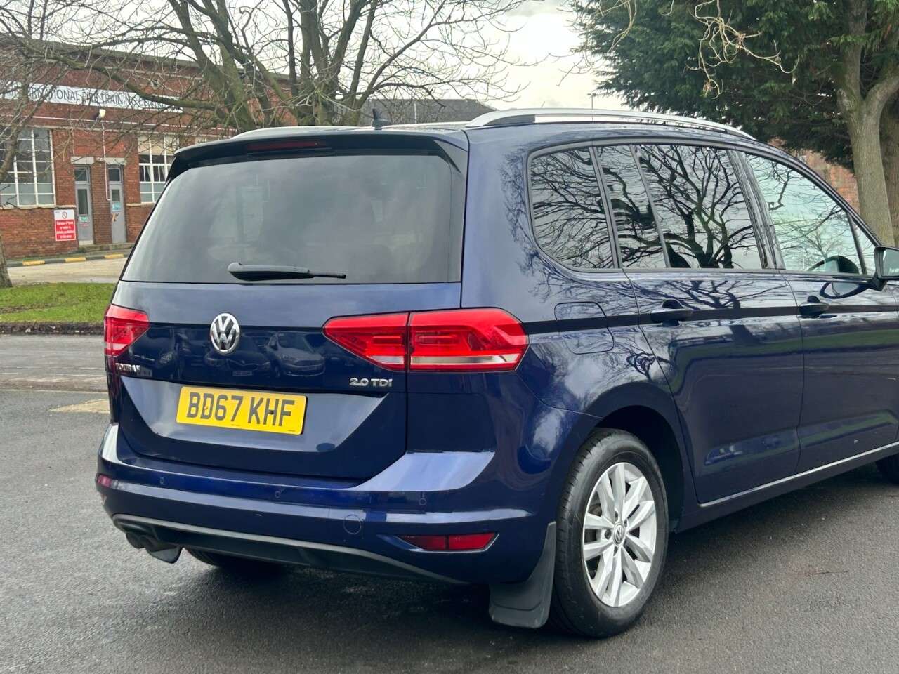 2017 VOLKSWAGEN TOURAN 2017 VOLKSWAGEN TOURAN