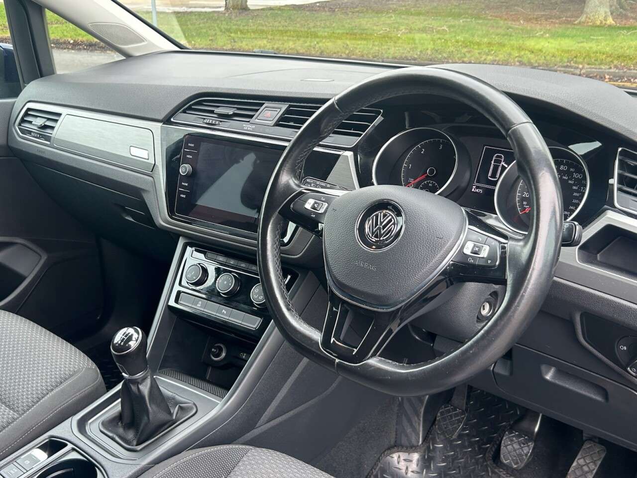 2017 VOLKSWAGEN TOURAN 2017 VOLKSWAGEN TOURAN