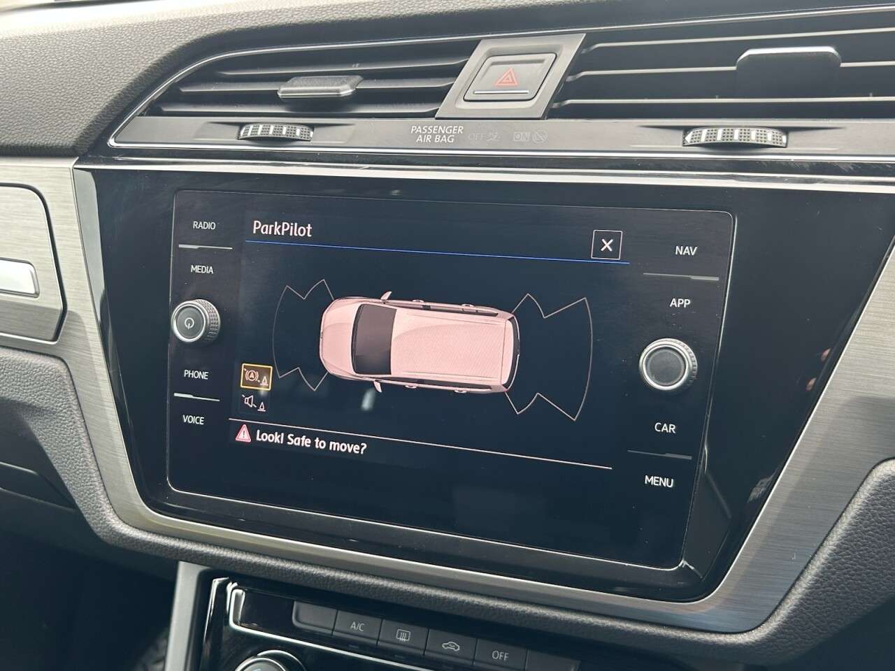 2017 VOLKSWAGEN TOURAN 2017 VOLKSWAGEN TOURAN