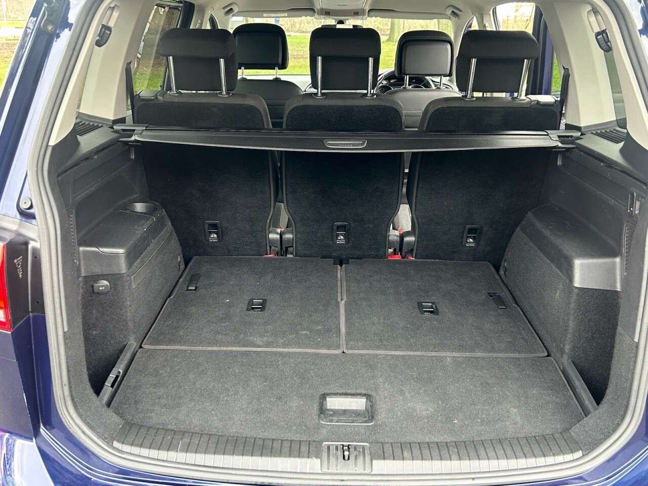 2017 VOLKSWAGEN TOURAN 2017 VOLKSWAGEN TOURAN