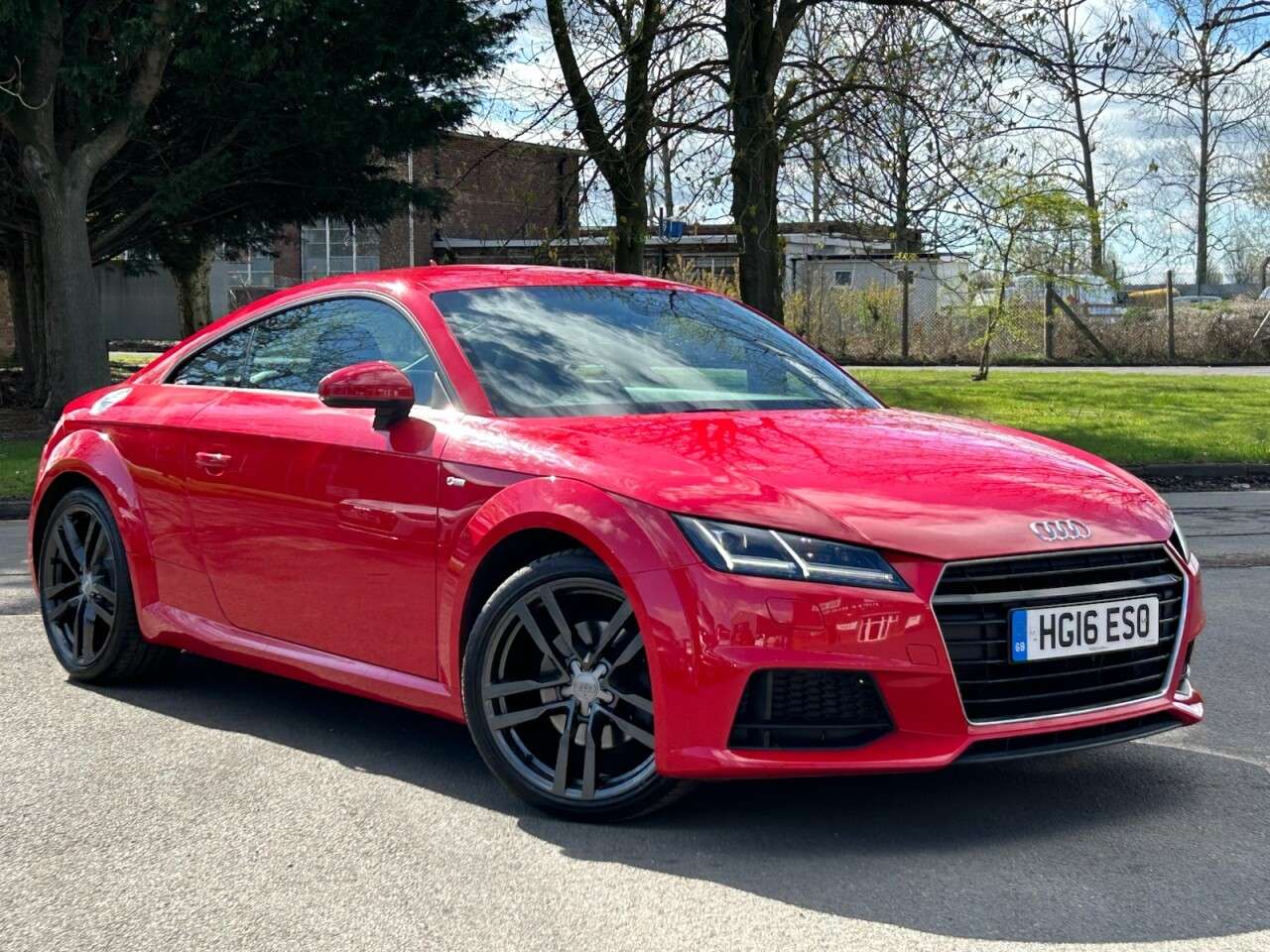 A 2016 AUDI TT 2.0 TDI ultra S line Coupe 3dr Diesel Manual Euro 6 (s/s) (184 ps) A 2016 AUDI TT 2.0 TDI ultra S line Coupe 3dr Diesel Manual Euro 6 (s/s) (184 ps)