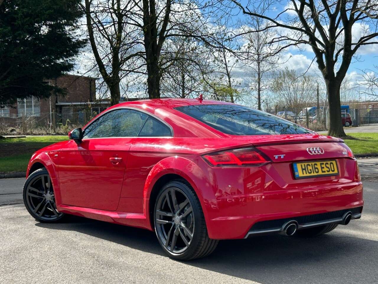 A 2016 AUDI TT 2.0 TDI ultra S line Coupe 3dr Diesel Manual Euro 6 (s/s) (184 ps) A 2016 AUDI TT 2.0 TDI ultra S line Coupe 3dr Diesel Manual Euro 6 (s/s) (184 ps)