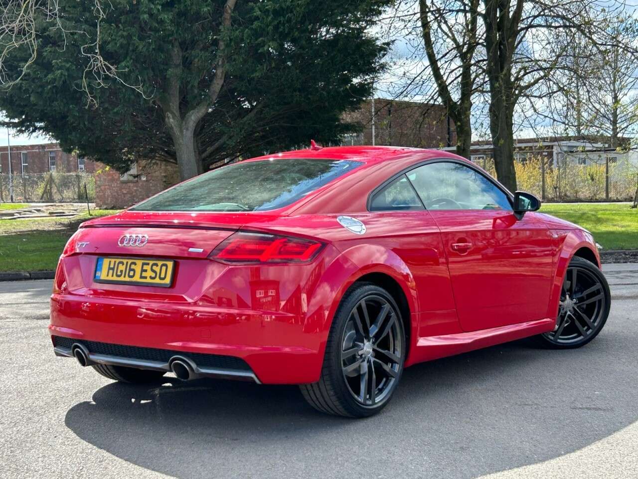 A 2016 AUDI TT 2.0 TDI ultra S line Coupe 3dr Diesel Manual Euro 6 (s/s) (184 ps) A 2016 AUDI TT 2.0 TDI ultra S line Coupe 3dr Diesel Manual Euro 6 (s/s) (184 ps)