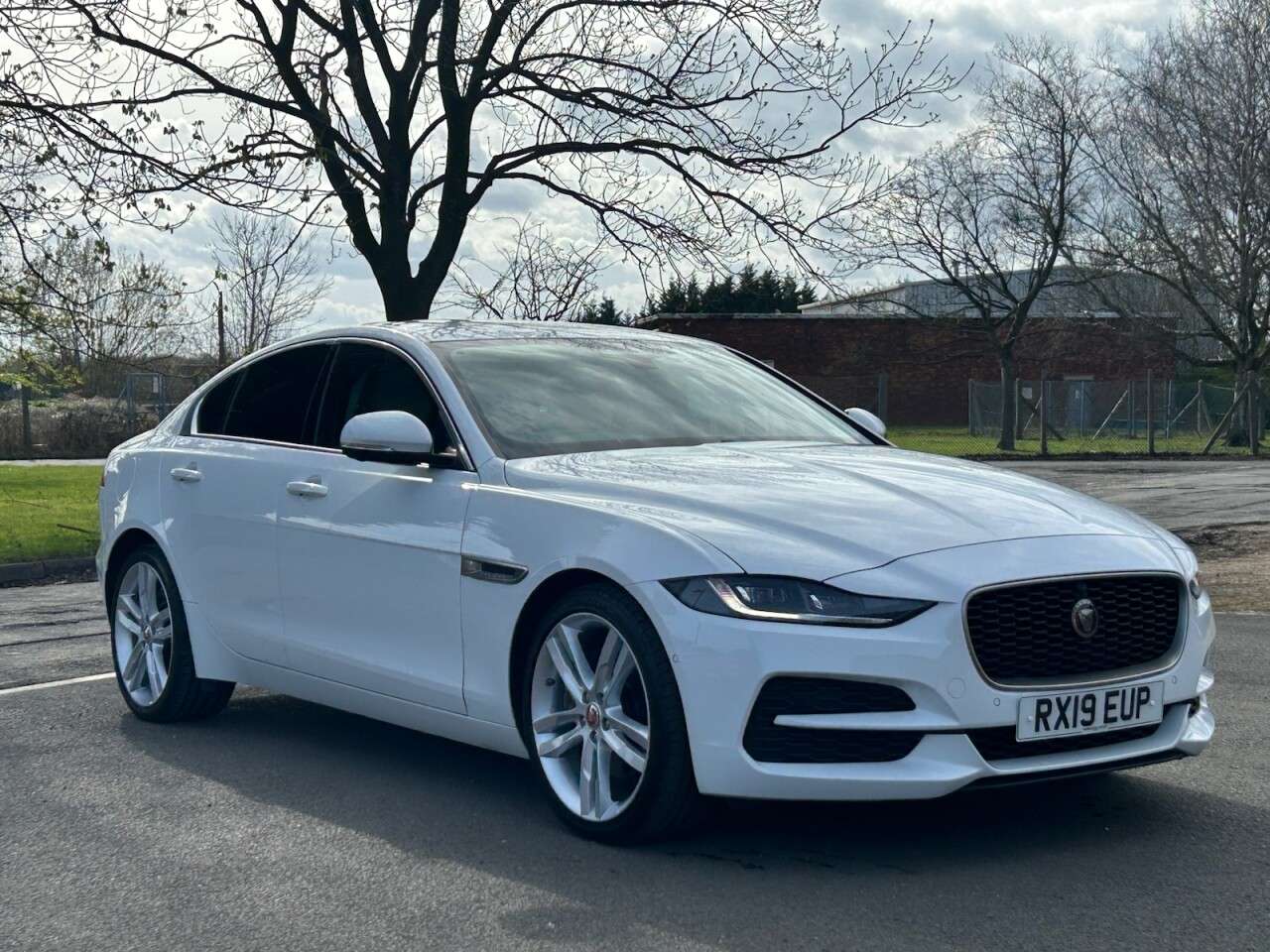 2019 JAGUAR XE 2019 JAGUAR XE