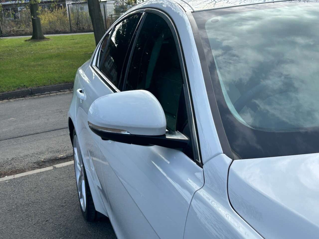 2019 JAGUAR XE 2019 JAGUAR XE