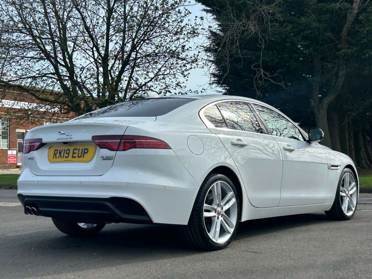 2019 JAGUAR XE 2019 JAGUAR XE