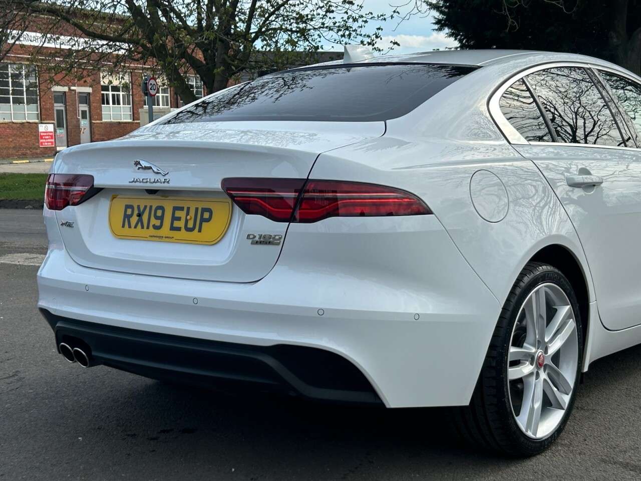 2019 JAGUAR XE 2019 JAGUAR XE