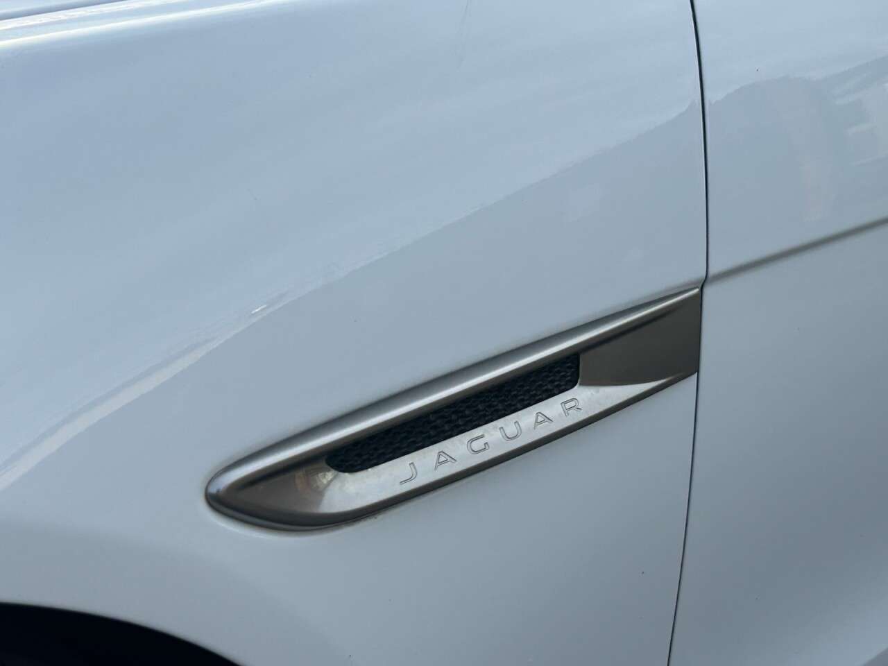 2019 JAGUAR XE 2019 JAGUAR XE