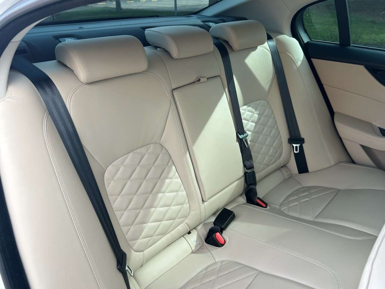 2019 JAGUAR XE 2019 JAGUAR XE