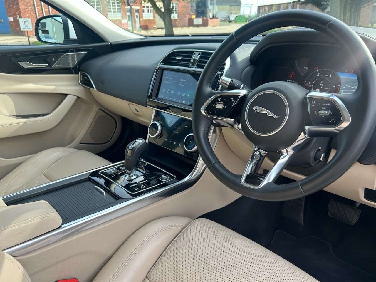 2019 JAGUAR XE 2019 JAGUAR XE