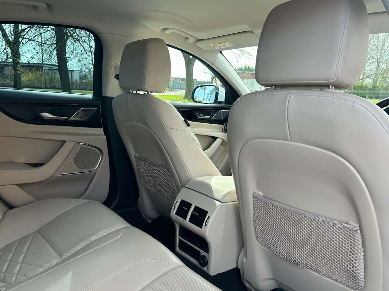 2019 JAGUAR XE 2019 JAGUAR XE