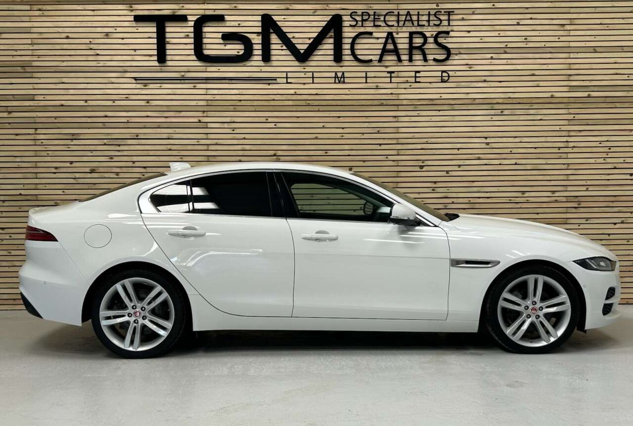 2019 JAGUAR XE 2019 JAGUAR XE