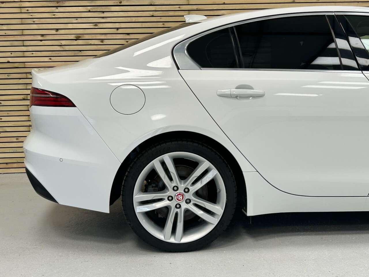 2019 JAGUAR XE 2019 JAGUAR XE