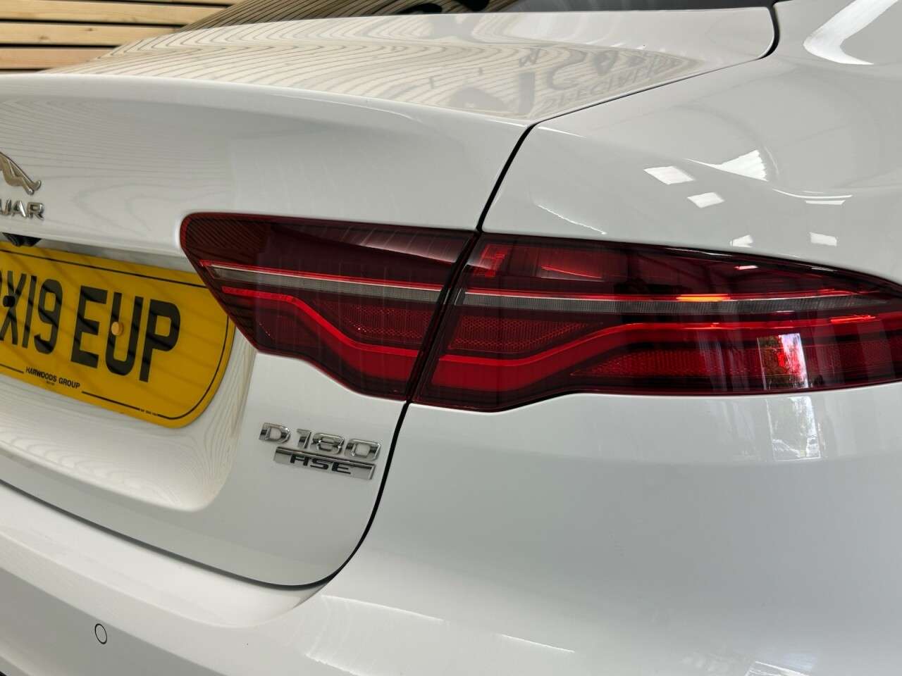2019 JAGUAR XE 2019 JAGUAR XE