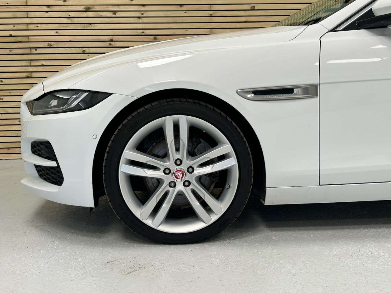 2019 JAGUAR XE 2019 JAGUAR XE