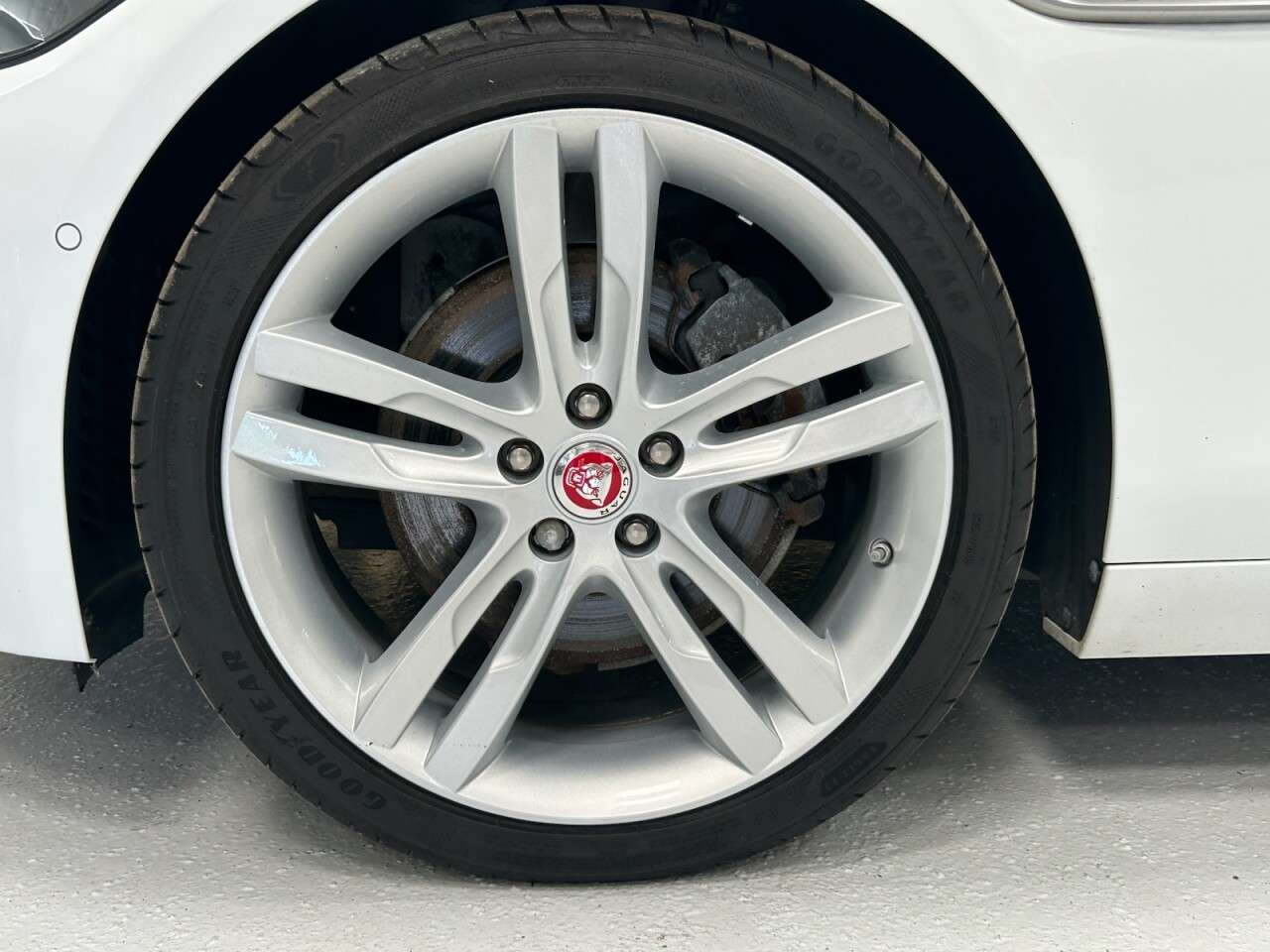 2019 JAGUAR XE 2019 JAGUAR XE