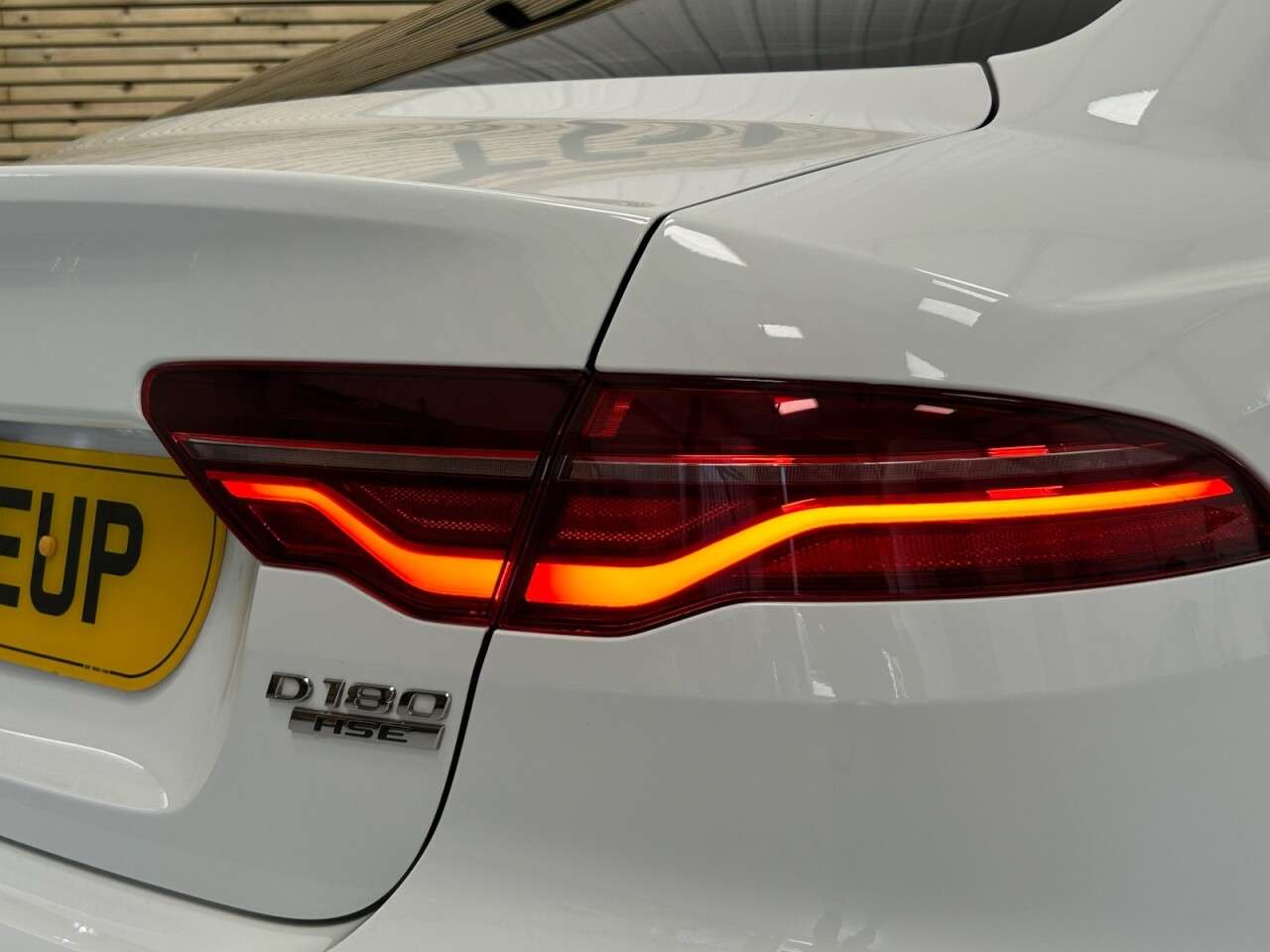 2019 JAGUAR XE 2019 JAGUAR XE