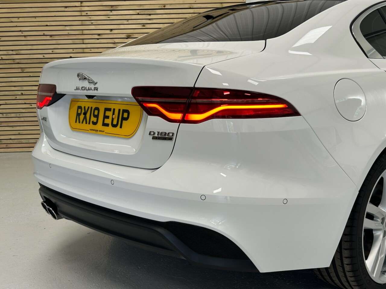 2019 JAGUAR XE 2019 JAGUAR XE