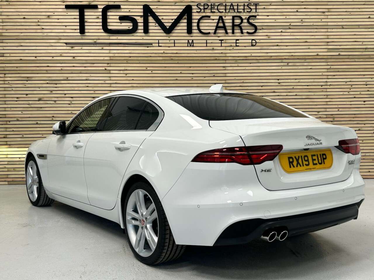 2019 JAGUAR XE 2019 JAGUAR XE